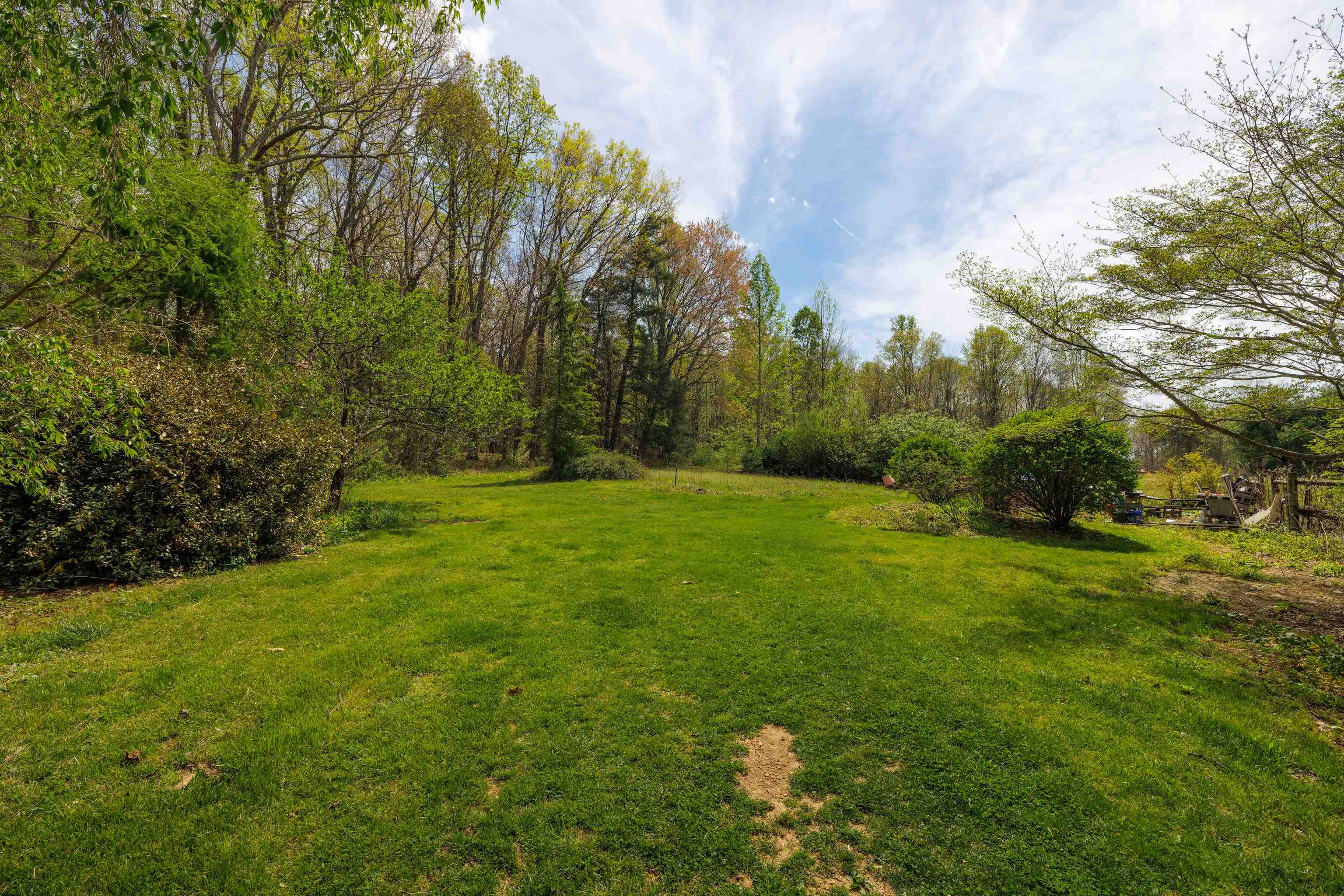 7598 N LEE HWY, RAPHINE, Virginia 24472, 2 Bedrooms Bedrooms, ,2 BathroomsBathrooms,Residential,14,7598 N LEE HWY,664489 MLS # 664489