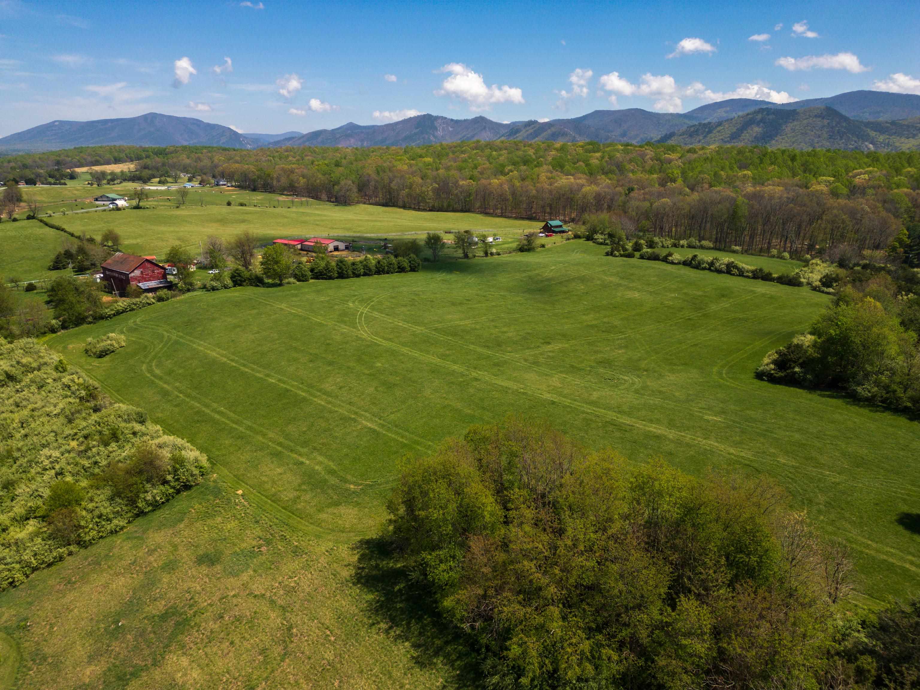 7598 N LEE HWY, RAPHINE, Virginia 24472, 2 Bedrooms Bedrooms, ,2 BathroomsBathrooms,Residential,14,7598 N LEE HWY,664489 MLS # 664489