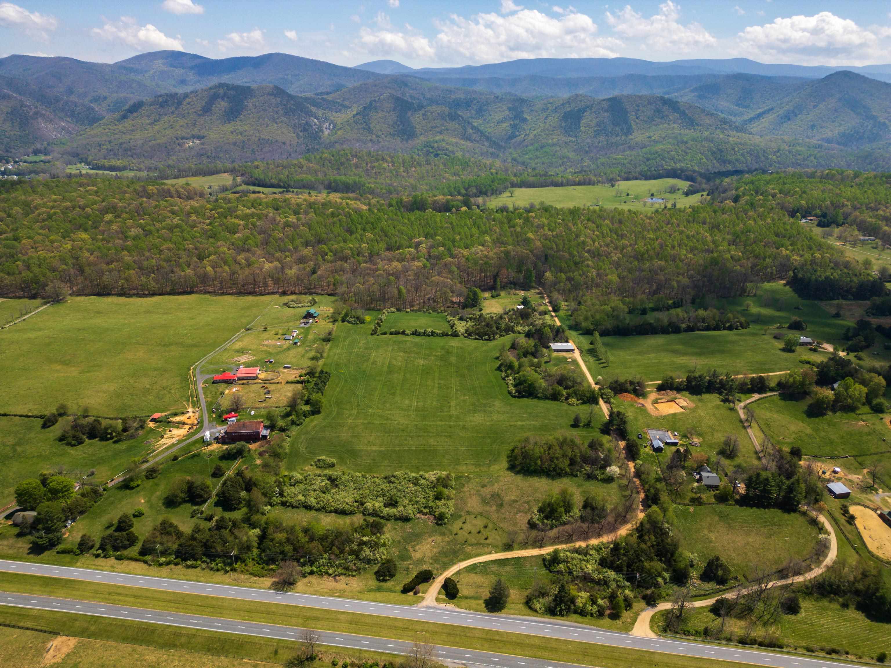 7598 N LEE HWY, RAPHINE, Virginia 24472, 2 Bedrooms Bedrooms, ,2 BathroomsBathrooms,Residential,14,7598 N LEE HWY,664489 MLS # 664489