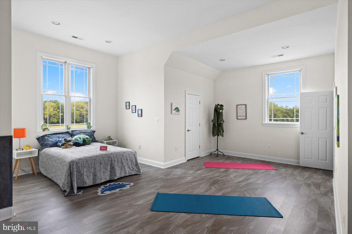 10150 HEDRICK FARM LN, MIDLAND, Virginia 22728, 7 Bedrooms Bedrooms, ,6 BathroomsBathrooms,Residential,For Sale,10150 HEDRICK FARM LN,VAFQ2016418 MLS # VAFQ2016418 10150 HEDRICK FARM LN, MIDLAND, Virginia 22728, 7 Bedrooms Bedrooms, ,6 BathroomsBathrooms,Residential,For Sale,10150 HEDRICK FARM LN,VAFQ2016418 MLS # VAFQ2016418