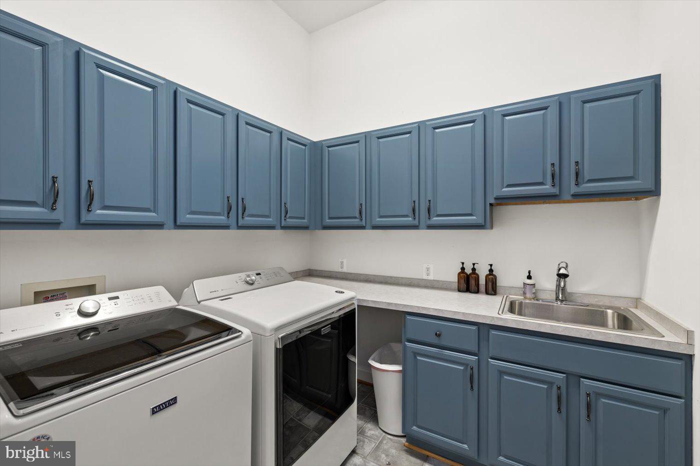 10150 HEDRICK FARM LN, MIDLAND, Virginia 22728, 7 Bedrooms Bedrooms, ,6 BathroomsBathrooms,Residential,For Sale,10150 HEDRICK FARM LN,VAFQ2016418 MLS # VAFQ2016418 10150 HEDRICK FARM LN, MIDLAND, Virginia 22728, 7 Bedrooms Bedrooms, ,6 BathroomsBathrooms,Residential,For Sale,10150 HEDRICK FARM LN,VAFQ2016418 MLS # VAFQ2016418