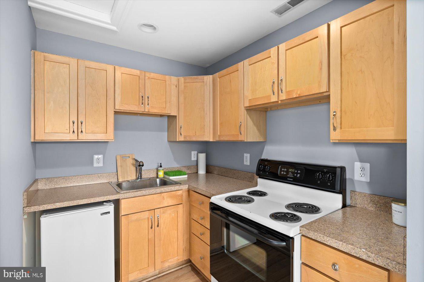 10150 HEDRICK FARM LN, MIDLAND, Virginia 22728, 7 Bedrooms Bedrooms, ,6 BathroomsBathrooms,Residential,For Sale,10150 HEDRICK FARM LN,VAFQ2016418 MLS # VAFQ2016418 10150 HEDRICK FARM LN, MIDLAND, Virginia 22728, 7 Bedrooms Bedrooms, ,6 BathroomsBathrooms,Residential,For Sale,10150 HEDRICK FARM LN,VAFQ2016418 MLS # VAFQ2016418