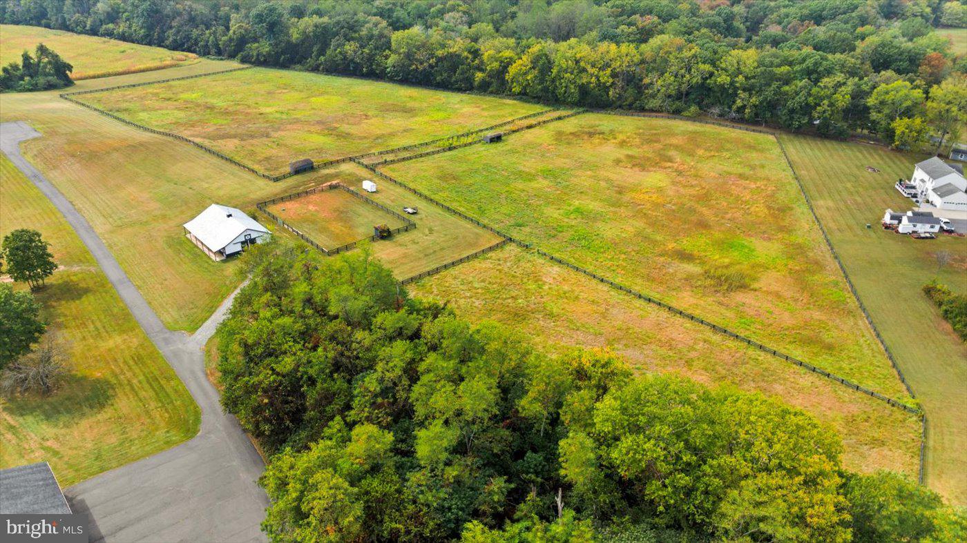 10150 HEDRICK FARM LN, MIDLAND, Virginia 22728, 7 Bedrooms Bedrooms, ,6 BathroomsBathrooms,Residential,For Sale,10150 HEDRICK FARM LN,VAFQ2016418 MLS # VAFQ2016418 10150 HEDRICK FARM LN, MIDLAND, Virginia 22728, 7 Bedrooms Bedrooms, ,6 BathroomsBathrooms,Residential,For Sale,10150 HEDRICK FARM LN,VAFQ2016418 MLS # VAFQ2016418