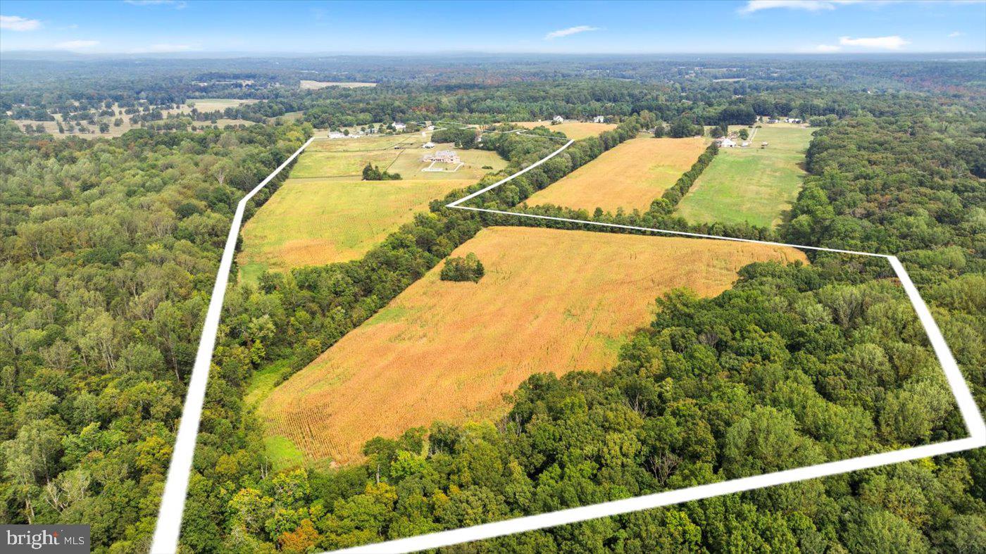 10150 HEDRICK FARM LN, MIDLAND, Virginia 22728, 7 Bedrooms Bedrooms, ,6 BathroomsBathrooms,Residential,For Sale,10150 HEDRICK FARM LN,VAFQ2016418 MLS # VAFQ2016418 10150 HEDRICK FARM LN, MIDLAND, Virginia 22728, 7 Bedrooms Bedrooms, ,6 BathroomsBathrooms,Residential,For Sale,10150 HEDRICK FARM LN,VAFQ2016418 MLS # VAFQ2016418