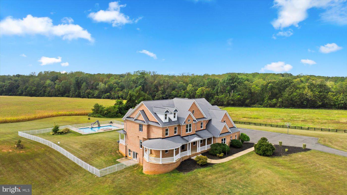 10150 HEDRICK FARM LN, MIDLAND, Virginia 22728, 7 Bedrooms Bedrooms, ,6 BathroomsBathrooms,Residential,For Sale,10150 HEDRICK FARM LN,VAFQ2016418 MLS # VAFQ2016418 10150 HEDRICK FARM LN, MIDLAND, Virginia 22728, 7 Bedrooms Bedrooms, ,6 BathroomsBathrooms,Residential,For Sale,10150 HEDRICK FARM LN,VAFQ2016418 MLS # VAFQ2016418