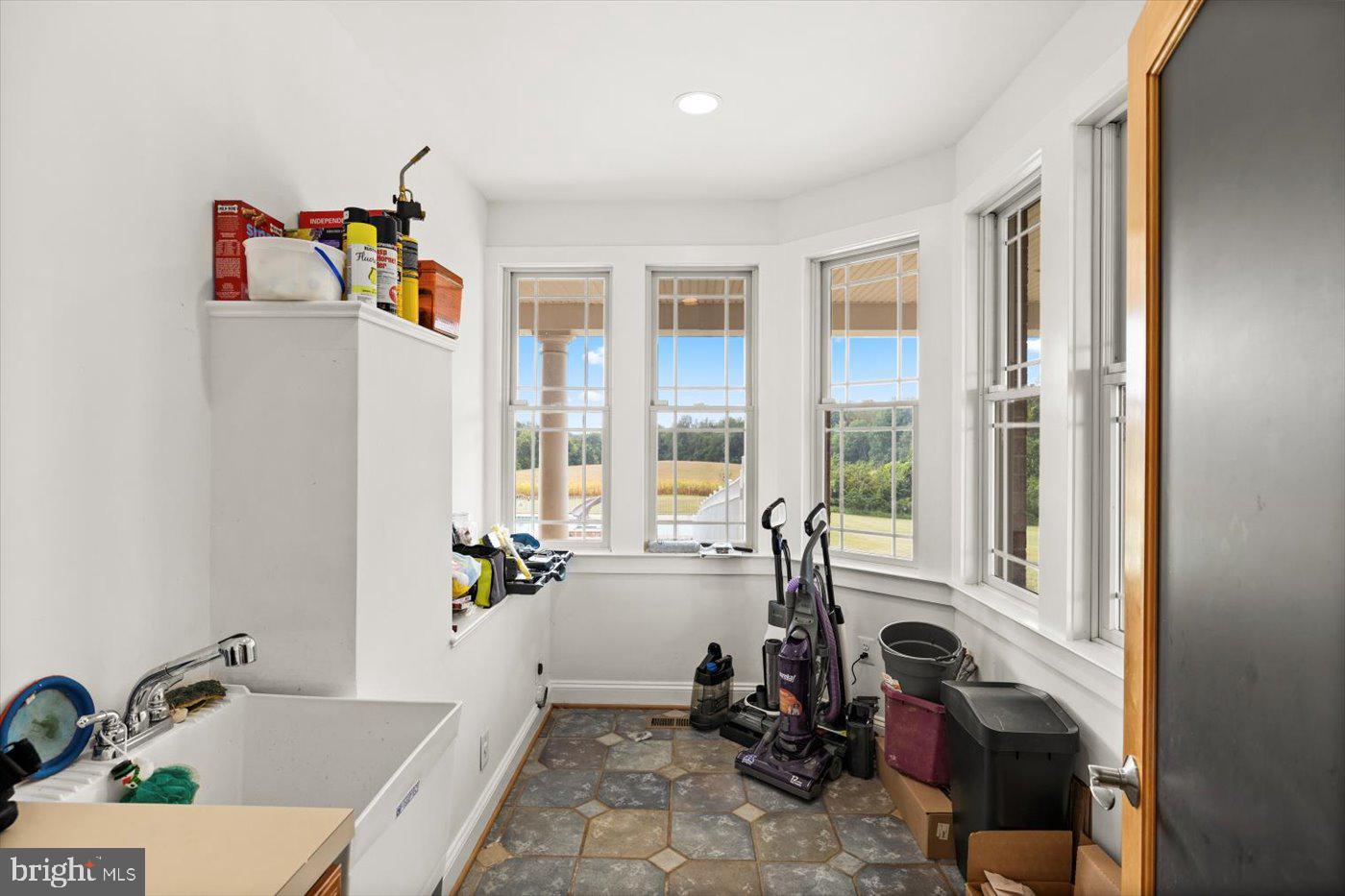 10150 HEDRICK FARM LN, MIDLAND, Virginia 22728, 7 Bedrooms Bedrooms, ,6 BathroomsBathrooms,Residential,For Sale,10150 HEDRICK FARM LN,VAFQ2016418 MLS # VAFQ2016418 10150 HEDRICK FARM LN, MIDLAND, Virginia 22728, 7 Bedrooms Bedrooms, ,6 BathroomsBathrooms,Residential,For Sale,10150 HEDRICK FARM LN,VAFQ2016418 MLS # VAFQ2016418