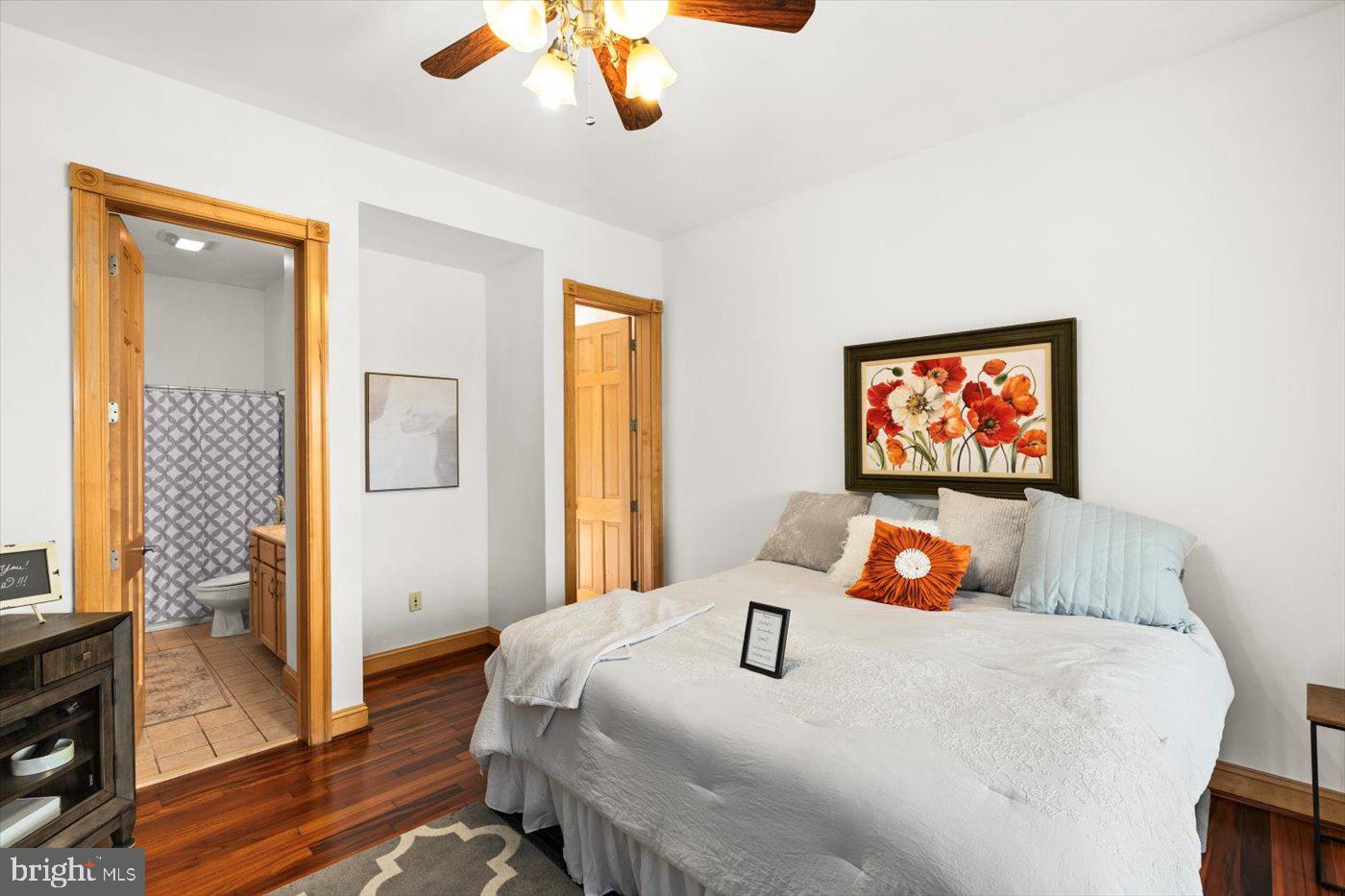 10150 HEDRICK FARM LN, MIDLAND, Virginia 22728, 7 Bedrooms Bedrooms, ,6 BathroomsBathrooms,Residential,For Sale,10150 HEDRICK FARM LN,VAFQ2016418 MLS # VAFQ2016418 10150 HEDRICK FARM LN, MIDLAND, Virginia 22728, 7 Bedrooms Bedrooms, ,6 BathroomsBathrooms,Residential,For Sale,10150 HEDRICK FARM LN,VAFQ2016418 MLS # VAFQ2016418