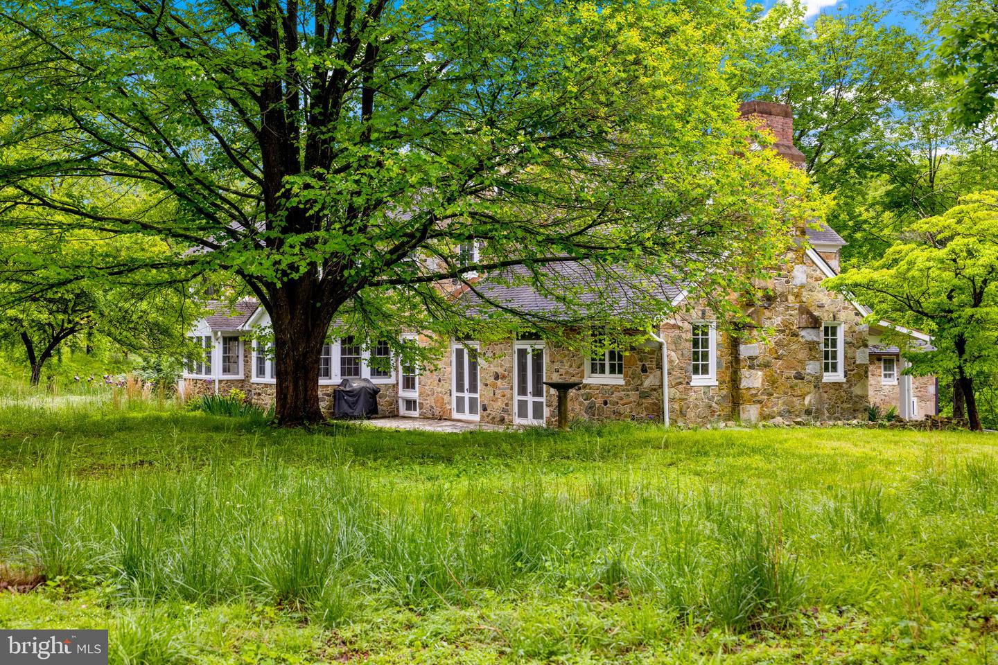 16158 CLARKES GAP RD, WATERFORD, Virginia 20197, 7 Bedrooms Bedrooms, ,1 BathroomBathrooms,Residential,For Sale,16158 CLARKES GAP RD,VALO2092906 MLS # VALO2092906