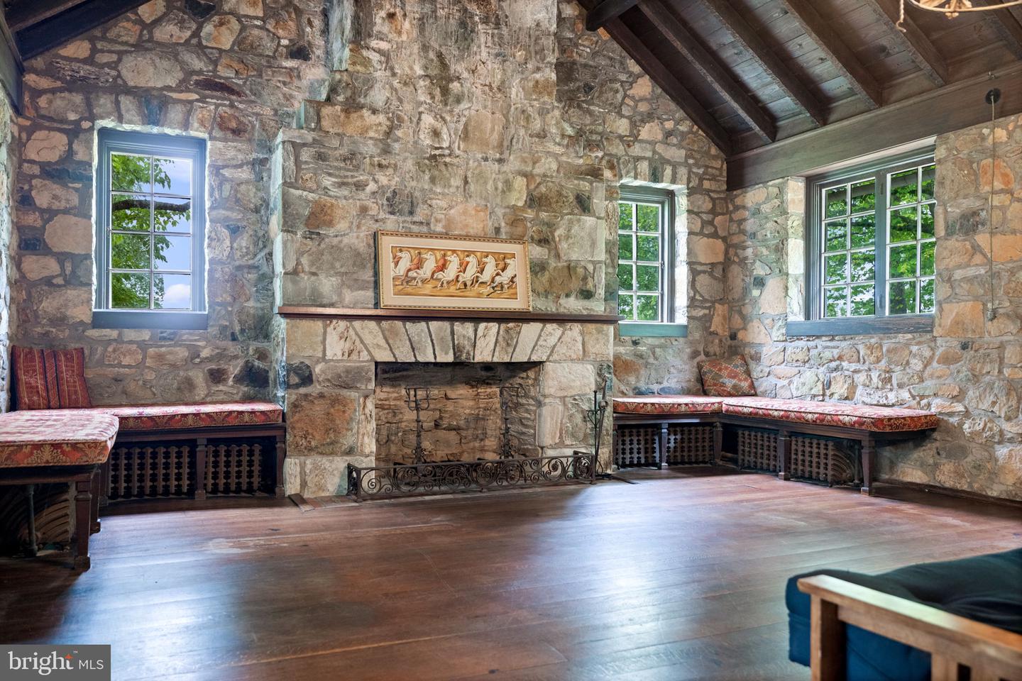 16158 CLARKES GAP RD, WATERFORD, Virginia 20197, 7 Bedrooms Bedrooms, ,1 BathroomBathrooms,Residential,For Sale,16158 CLARKES GAP RD,VALO2092906 MLS # VALO2092906