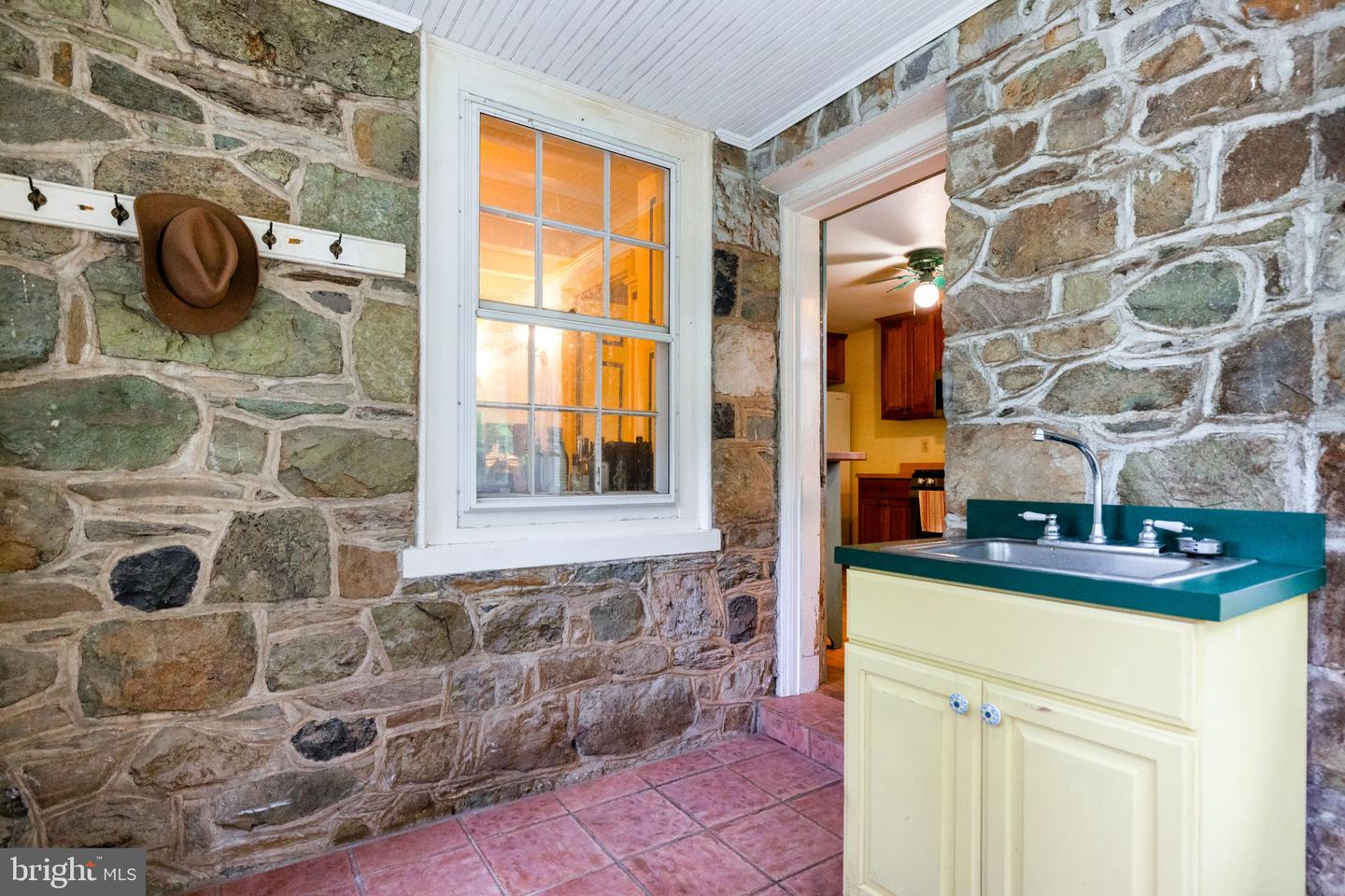 16158 CLARKES GAP RD, WATERFORD, Virginia 20197, 7 Bedrooms Bedrooms, ,1 BathroomBathrooms,Residential,For Sale,16158 CLARKES GAP RD,VALO2092906 MLS # VALO2092906