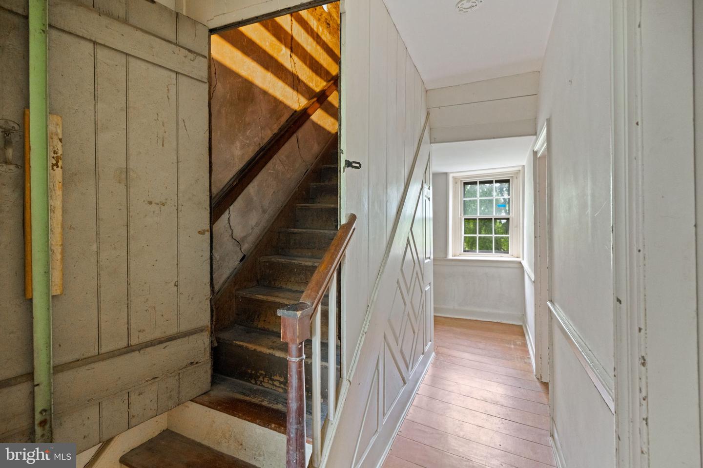 16158 CLARKES GAP RD, WATERFORD, Virginia 20197, 7 Bedrooms Bedrooms, ,1 BathroomBathrooms,Residential,For Sale,16158 CLARKES GAP RD,VALO2092906 MLS # VALO2092906