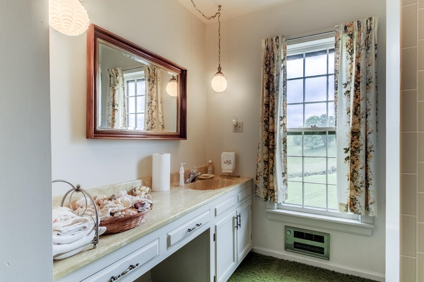 3964 MOUNTAIN TPKE, MONTEREY, Virginia 24465, 4 Bedrooms Bedrooms, ,3 BathroomsBathrooms,Residential,14,3964 MOUNTAIN TPKE,654135 MLS # 654135