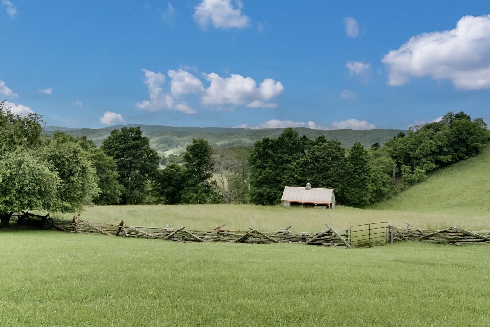 3964 MOUNTAIN TPKE, MONTEREY, Virginia 24465, 4 Bedrooms Bedrooms, ,3 BathroomsBathrooms,Residential,14,3964 MOUNTAIN TPKE,654135 MLS # 654135