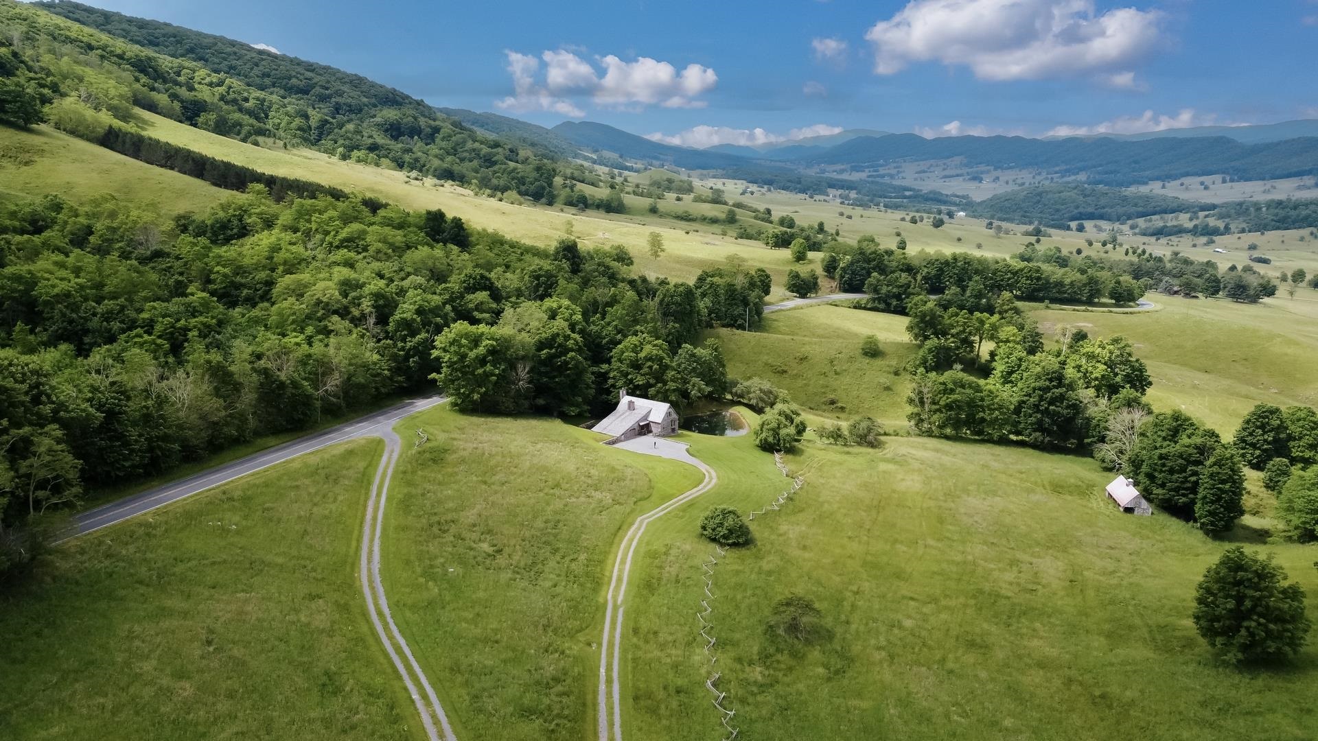 3964 MOUNTAIN TPKE, MONTEREY, Virginia 24465, 4 Bedrooms Bedrooms, ,3 BathroomsBathrooms,Residential,14,3964 MOUNTAIN TPKE,654135 MLS # 654135