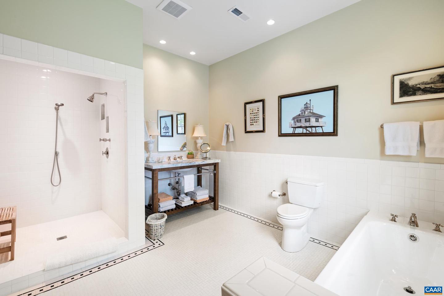 3276 BUCKINGHAM SPRINGS RD, DILLWYN, Virginia 23936, 6 Bedrooms Bedrooms, ,4 BathroomsBathrooms,Residential,For Sale,3276 BUCKINGHAM SPRINGS RD,664675 MLS # 664675