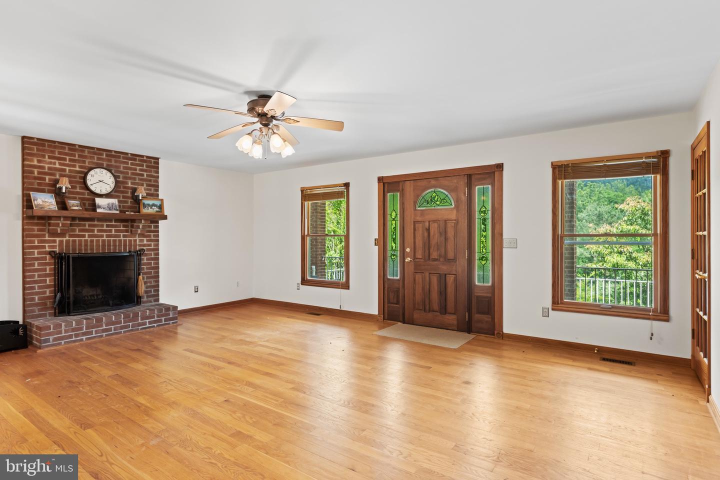 60 MOUNTAIN BREEZE LN, SYRIA, Virginia 22743, 5 Bedrooms Bedrooms, ,2 BathroomsBathrooms,Residential,For Sale,60 MOUNTAIN BREEZE LN,VAMA2002242 MLS # VAMA2002242