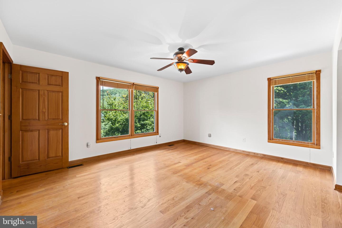 60 MOUNTAIN BREEZE LN, SYRIA, Virginia 22743, 5 Bedrooms Bedrooms, ,2 BathroomsBathrooms,Residential,For Sale,60 MOUNTAIN BREEZE LN,VAMA2002242 MLS # VAMA2002242