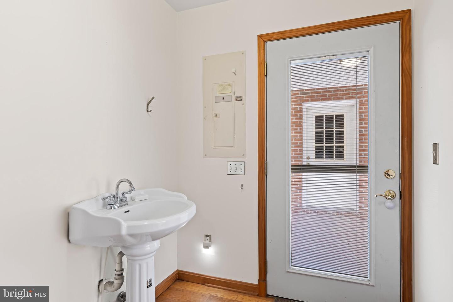 60 MOUNTAIN BREEZE LN, SYRIA, Virginia 22743, 5 Bedrooms Bedrooms, ,2 BathroomsBathrooms,Residential,For Sale,60 MOUNTAIN BREEZE LN,VAMA2002242 MLS # VAMA2002242