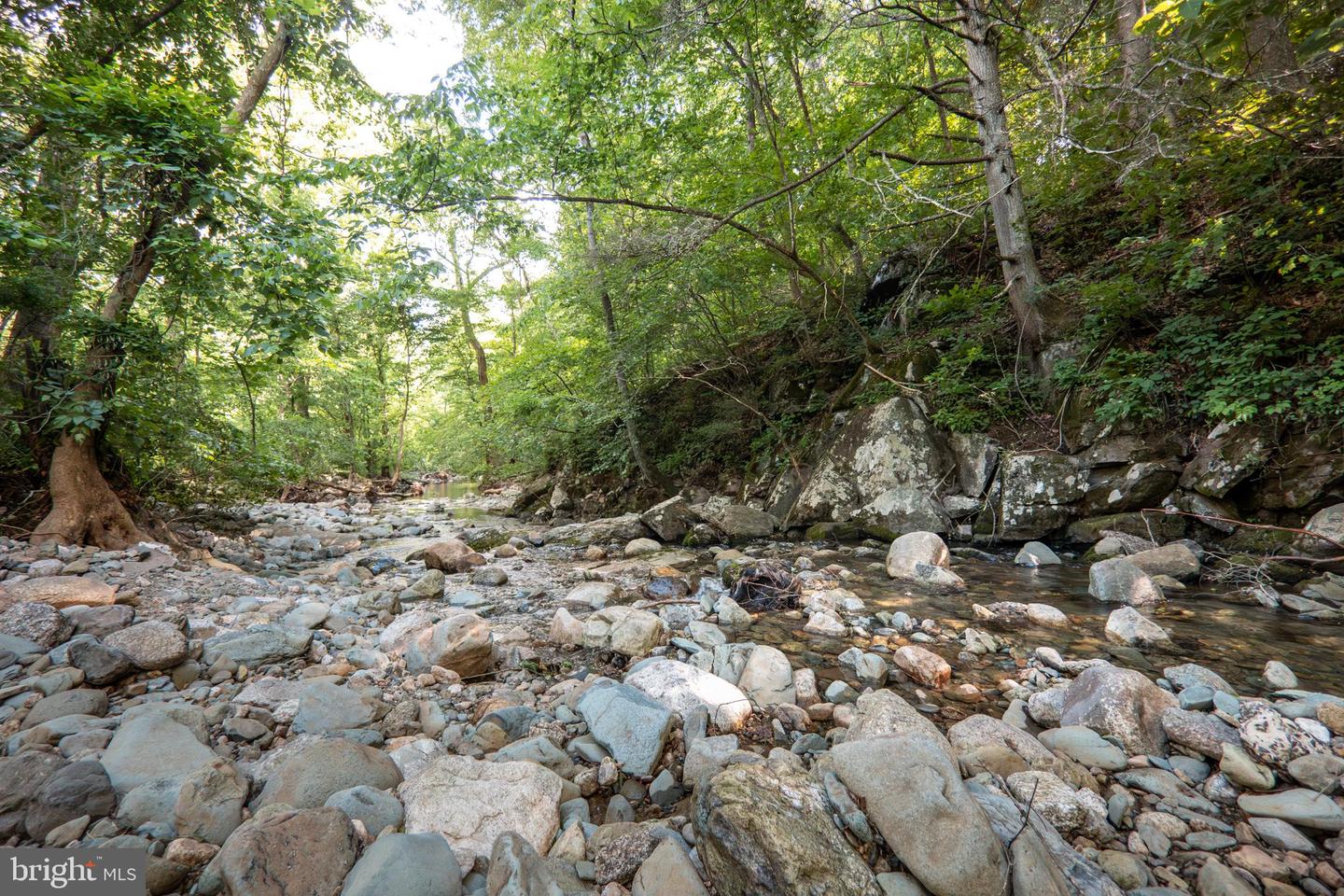 60 MOUNTAIN BREEZE LN, SYRIA, Virginia 22743, 5 Bedrooms Bedrooms, ,2 BathroomsBathrooms,Residential,For Sale,60 MOUNTAIN BREEZE LN,VAMA2002242 MLS # VAMA2002242