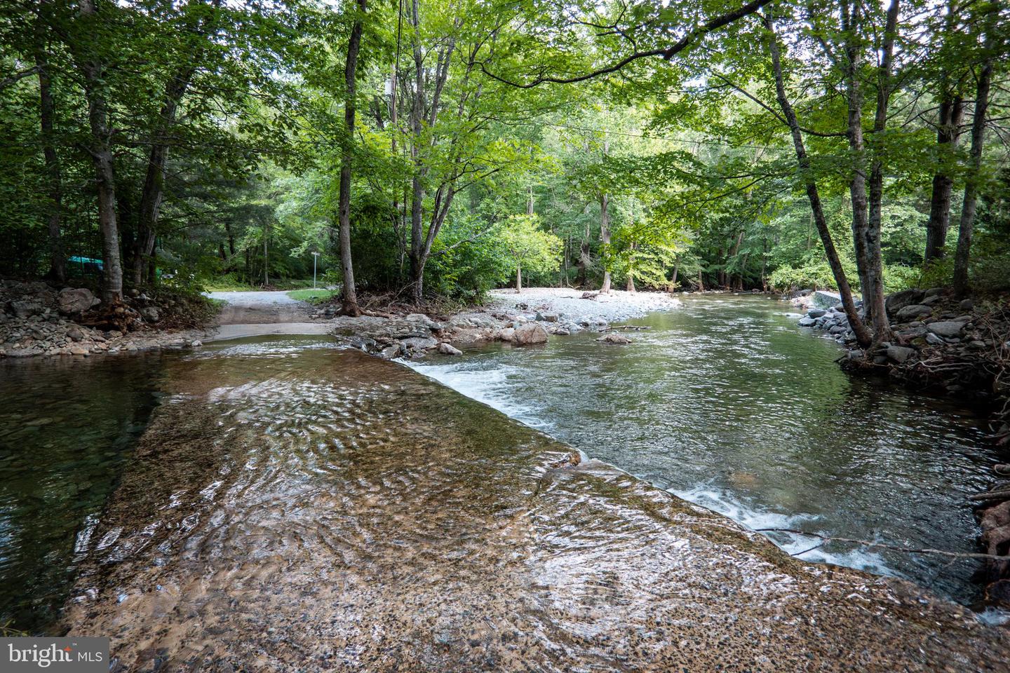 60 MOUNTAIN BREEZE LN, SYRIA, Virginia 22743, 5 Bedrooms Bedrooms, ,2 BathroomsBathrooms,Residential,For Sale,60 MOUNTAIN BREEZE LN,VAMA2002242 MLS # VAMA2002242