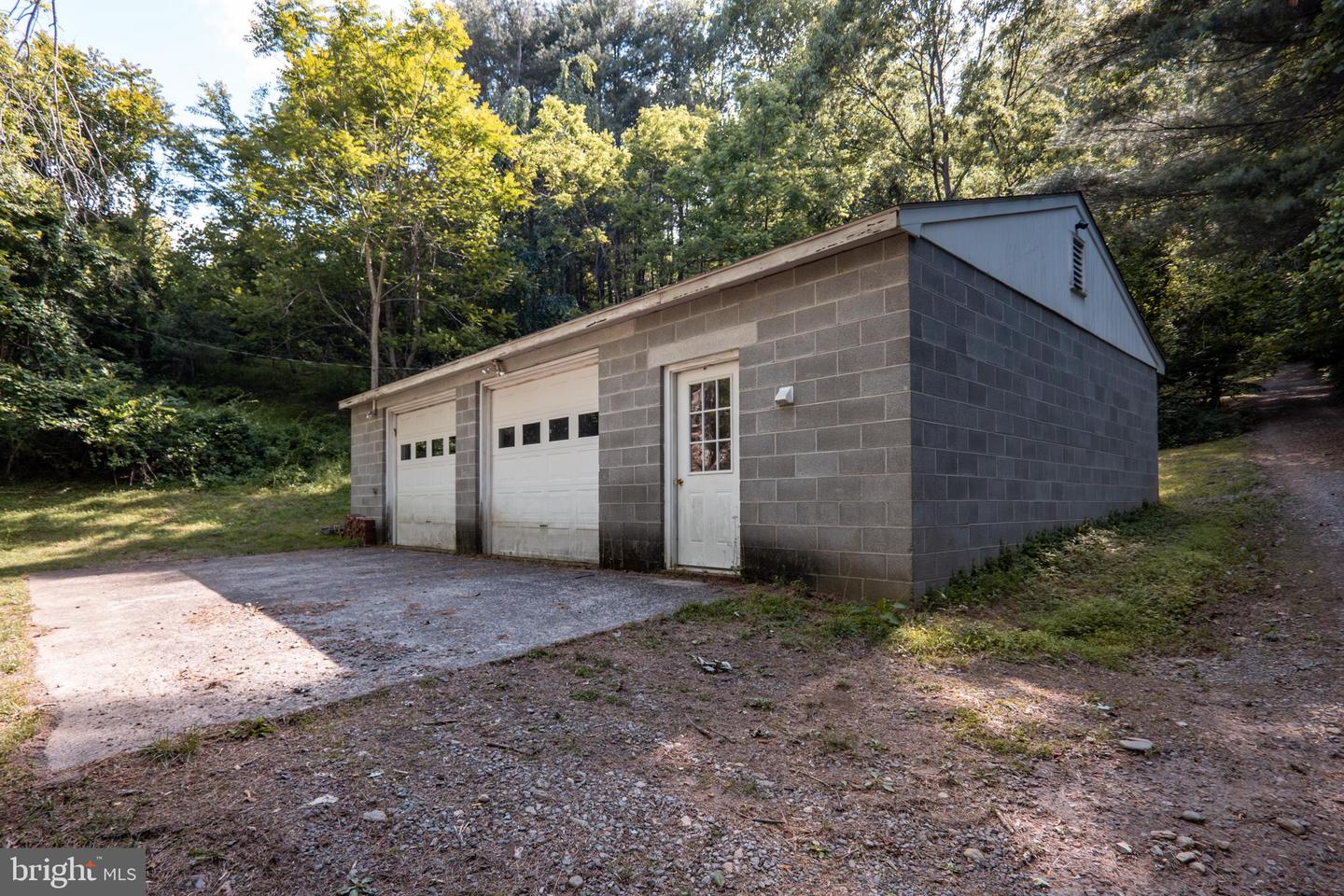 60 MOUNTAIN BREEZE LN, SYRIA, Virginia 22743, 5 Bedrooms Bedrooms, ,2 BathroomsBathrooms,Residential,For Sale,60 MOUNTAIN BREEZE LN,VAMA2002242 MLS # VAMA2002242