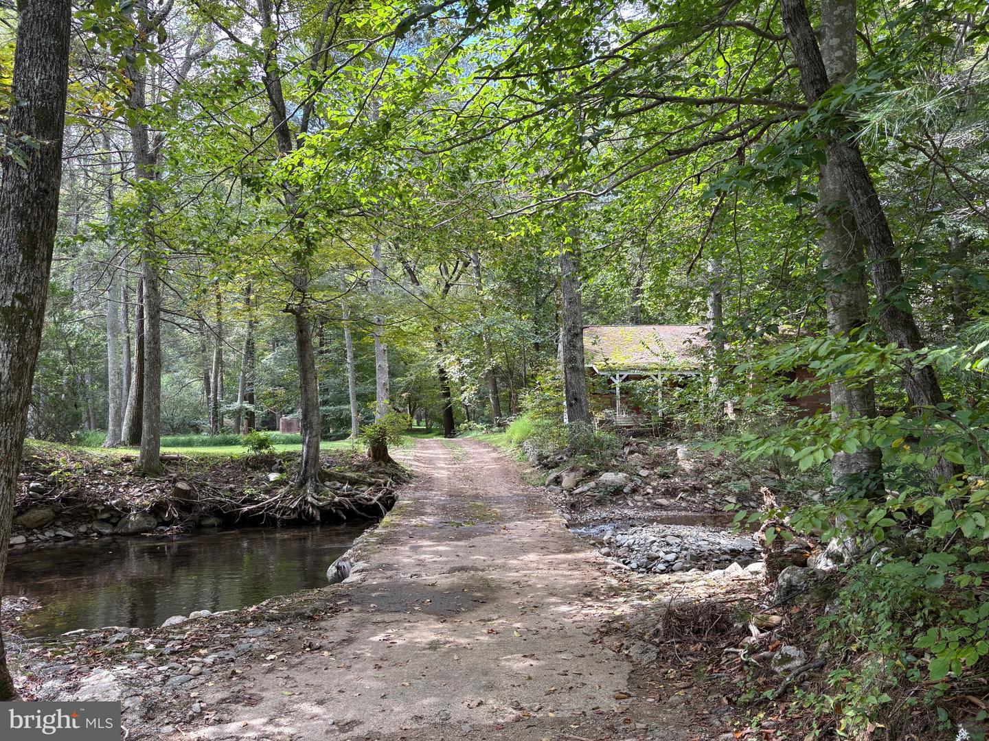 60 MOUNTAIN BREEZE LN, SYRIA, Virginia 22743, 5 Bedrooms Bedrooms, ,2 BathroomsBathrooms,Residential,For Sale,60 MOUNTAIN BREEZE LN,VAMA2002242 MLS # VAMA2002242