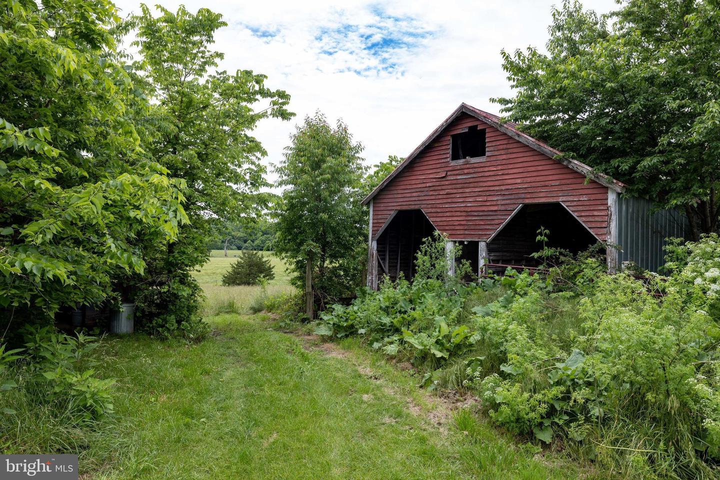 501 S FORK RD, LURAY, Virginia 22835, 3 Bedrooms Bedrooms, ,2 BathroomsBathrooms,Residential,For Sale,501 S FORK RD,VAPA2004970 MLS # VAPA2004970