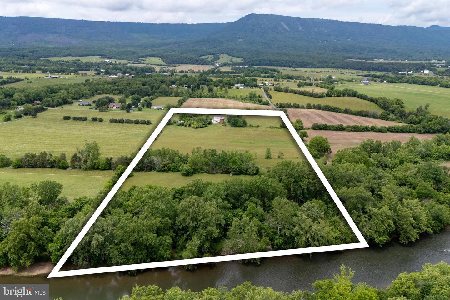 501 S FORK RD, LURAY, Virginia 22835, 3 Bedrooms Bedrooms, ,2 BathroomsBathrooms,Residential,For Sale,501 S FORK RD,VAPA2004970 MLS # VAPA2004970