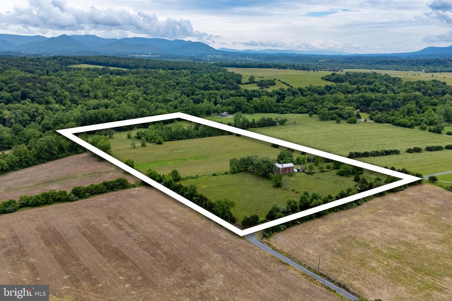 501 S FORK RD, LURAY, Virginia 22835, 3 Bedrooms Bedrooms, ,2 BathroomsBathrooms,Residential,For Sale,501 S FORK RD,VAPA2004970 MLS # VAPA2004970