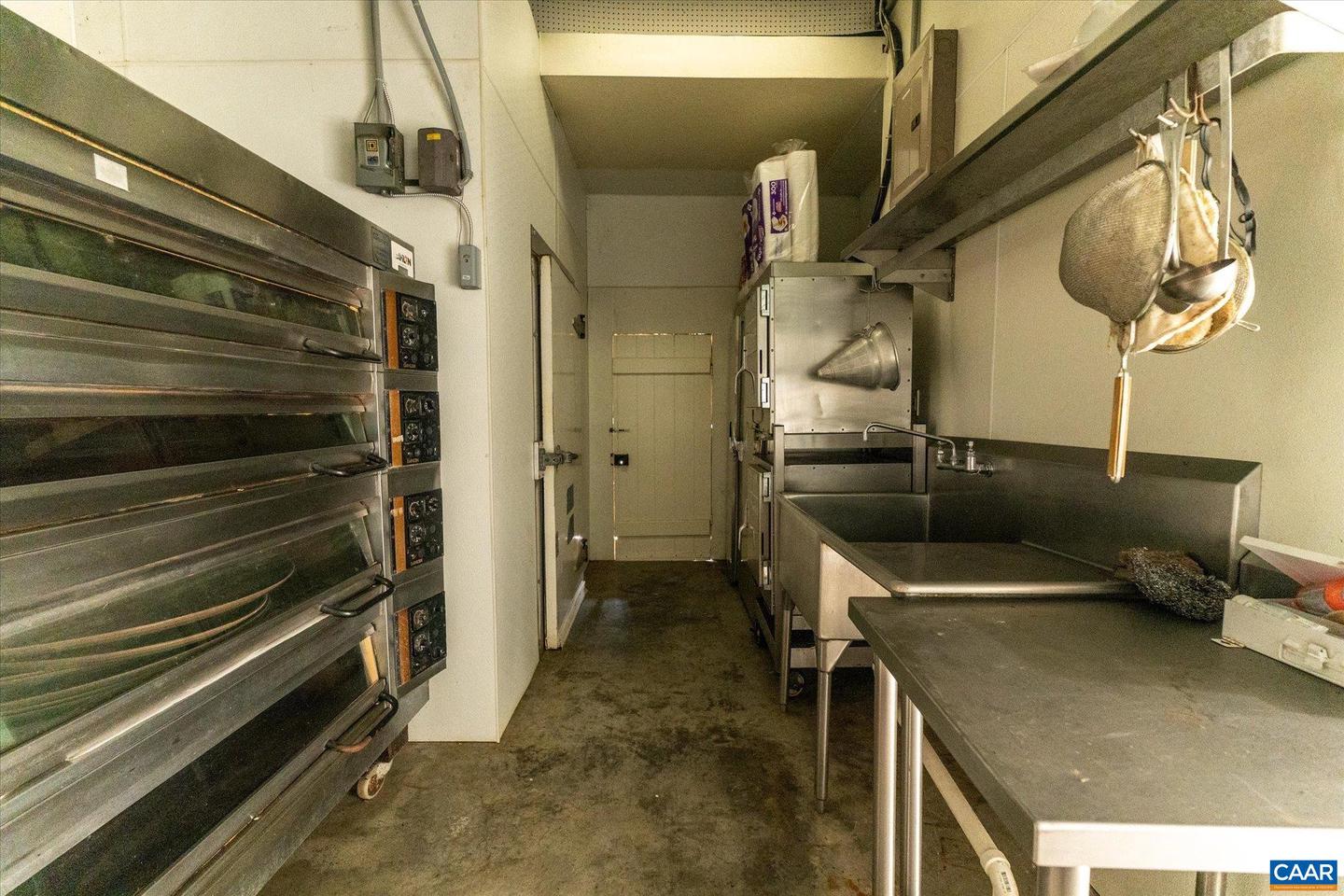 325 FACTORY OUTLET DR, MAX MEADOWS, Virginia 24360, 5 Bedrooms Bedrooms, ,3 BathroomsBathrooms,Residential,For Sale,325 FACTORY OUTLET DR,665339 MLS # 665339