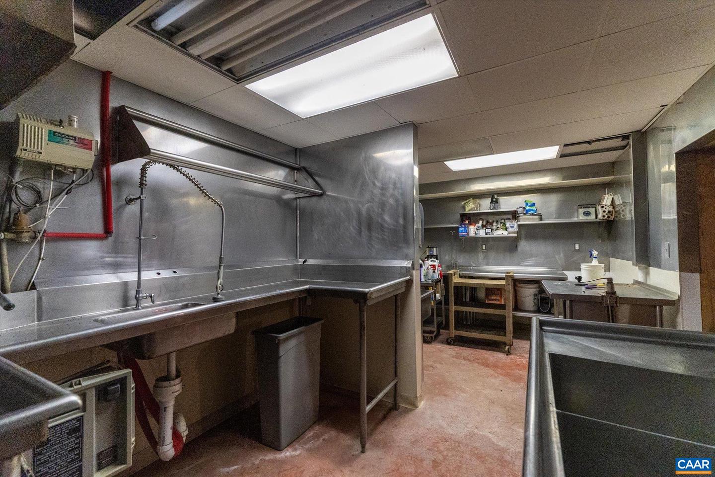 325 FACTORY OUTLET DR, MAX MEADOWS, Virginia 24360, 5 Bedrooms Bedrooms, ,3 BathroomsBathrooms,Residential,For Sale,325 FACTORY OUTLET DR,665339 MLS # 665339