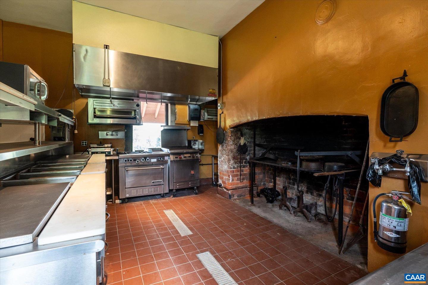 325 FACTORY OUTLET DR, MAX MEADOWS, Virginia 24360, 5 Bedrooms Bedrooms, ,3 BathroomsBathrooms,Residential,For Sale,325 FACTORY OUTLET DR,665339 MLS # 665339