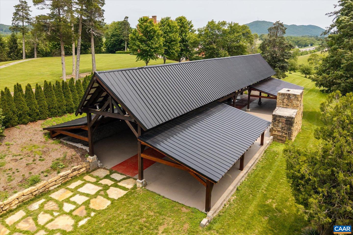 325 FACTORY OUTLET DR, MAX MEADOWS, Virginia 24360, 5 Bedrooms Bedrooms, ,3 BathroomsBathrooms,Residential,For Sale,325 FACTORY OUTLET DR,665339 MLS # 665339