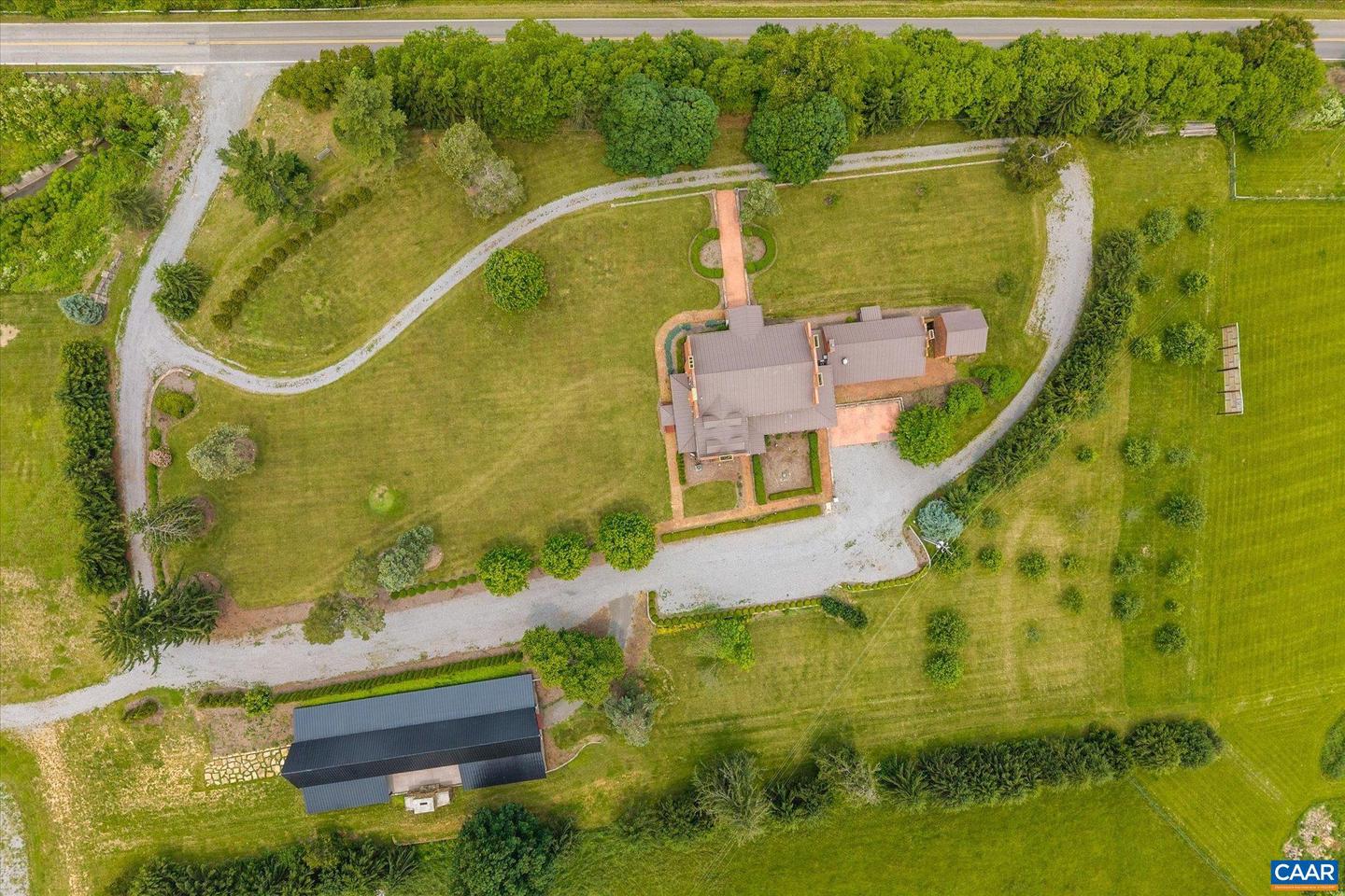 325 FACTORY OUTLET DR, MAX MEADOWS, Virginia 24360, 5 Bedrooms Bedrooms, ,3 BathroomsBathrooms,Residential,For Sale,325 FACTORY OUTLET DR,665339 MLS # 665339