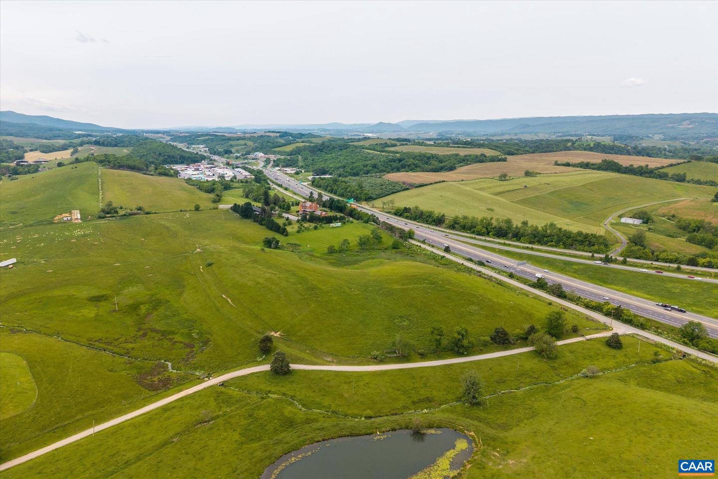 325 FACTORY OUTLET DR, MAX MEADOWS, Virginia 24360, 5 Bedrooms Bedrooms, ,3 BathroomsBathrooms,Residential,For Sale,325 FACTORY OUTLET DR,665339 MLS # 665339