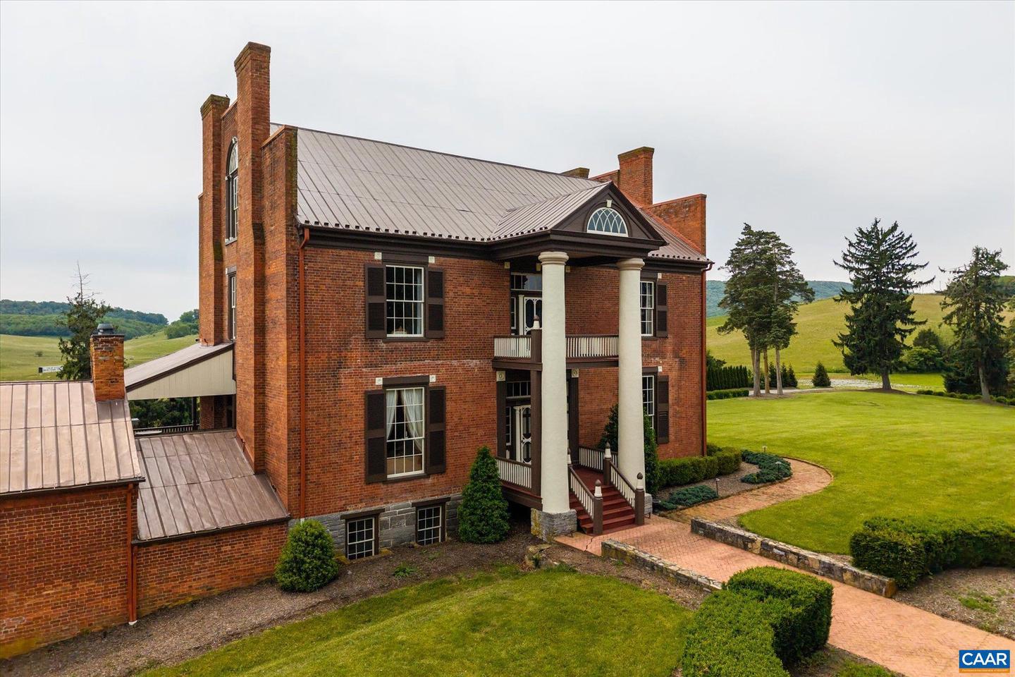 325 FACTORY OUTLET DR, MAX MEADOWS, Virginia 24360, 5 Bedrooms Bedrooms, ,3 BathroomsBathrooms,Residential,For Sale,325 FACTORY OUTLET DR,665339 MLS # 665339