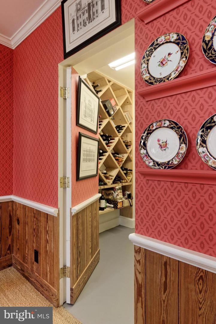 4392 CARRINGTON RD, MARKHAM, Virginia 22643, 4 Bedrooms Bedrooms, ,4 BathroomsBathrooms,Residential,For Sale,4392 CARRINGTON RD,VAFQ2016408 MLS # VAFQ2016408