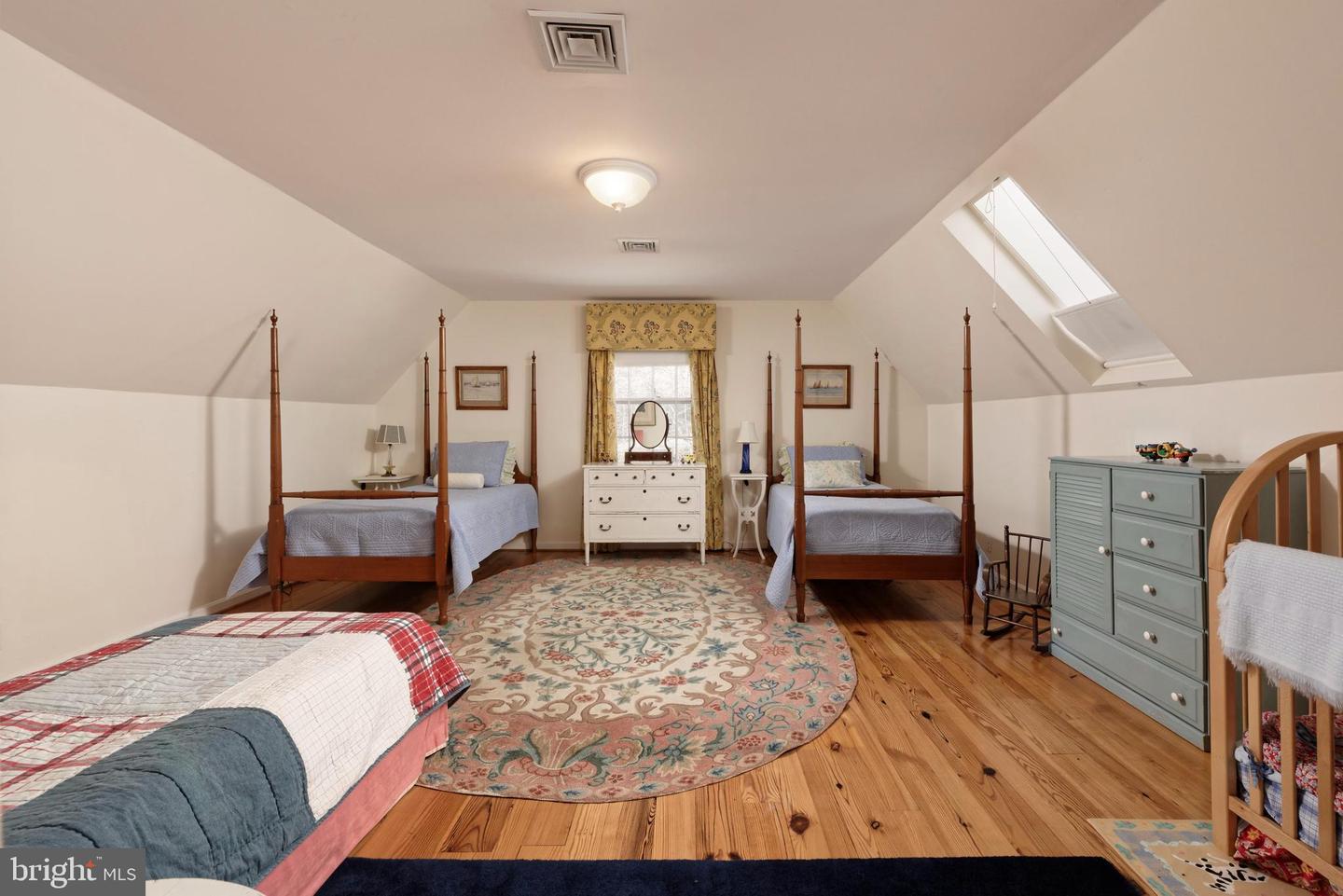 4392 CARRINGTON RD, MARKHAM, Virginia 22643, 4 Bedrooms Bedrooms, ,4 BathroomsBathrooms,Residential,For Sale,4392 CARRINGTON RD,VAFQ2016408 MLS # VAFQ2016408