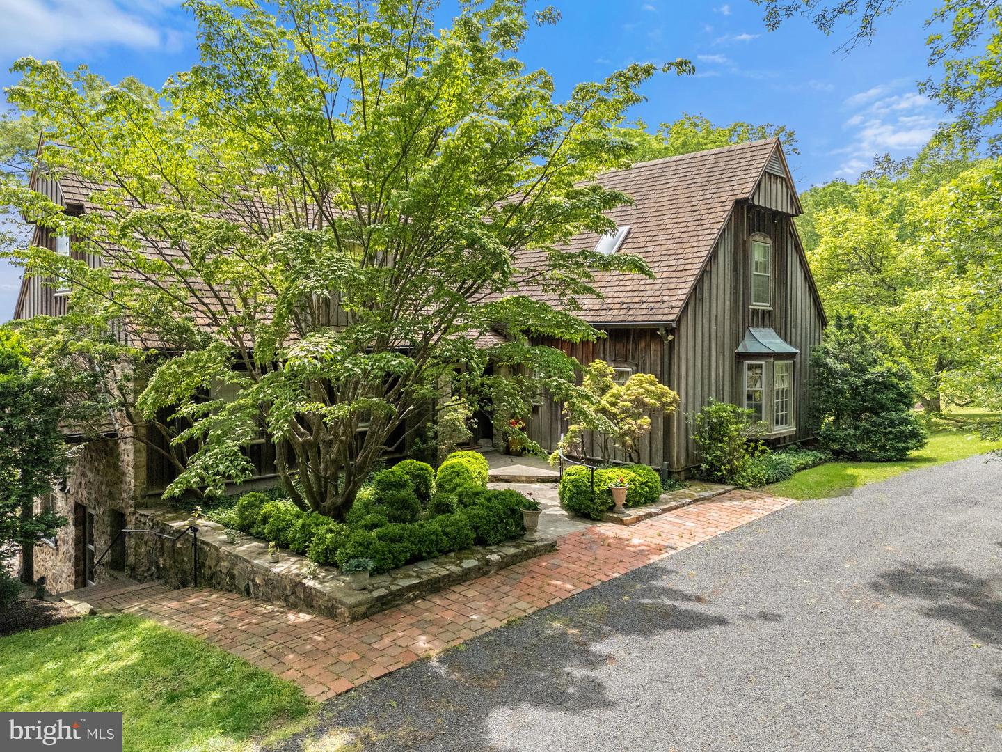 4392 CARRINGTON RD, MARKHAM, Virginia 22643, 4 Bedrooms Bedrooms, ,4 BathroomsBathrooms,Residential,For Sale,4392 CARRINGTON RD,VAFQ2016408 MLS # VAFQ2016408