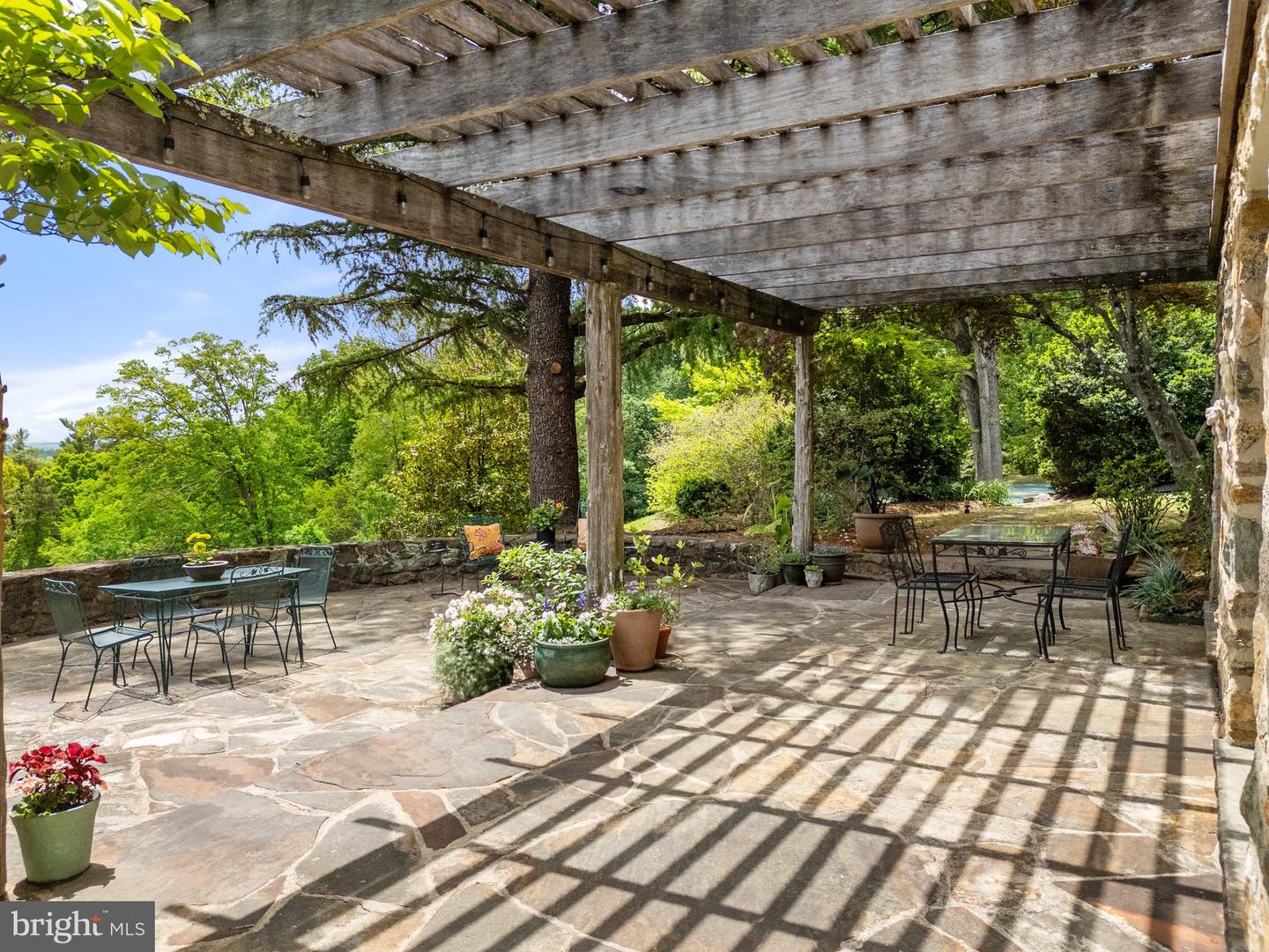 4392 CARRINGTON RD, MARKHAM, Virginia 22643, 4 Bedrooms Bedrooms, ,4 BathroomsBathrooms,Residential,For Sale,4392 CARRINGTON RD,VAFQ2016408 MLS # VAFQ2016408