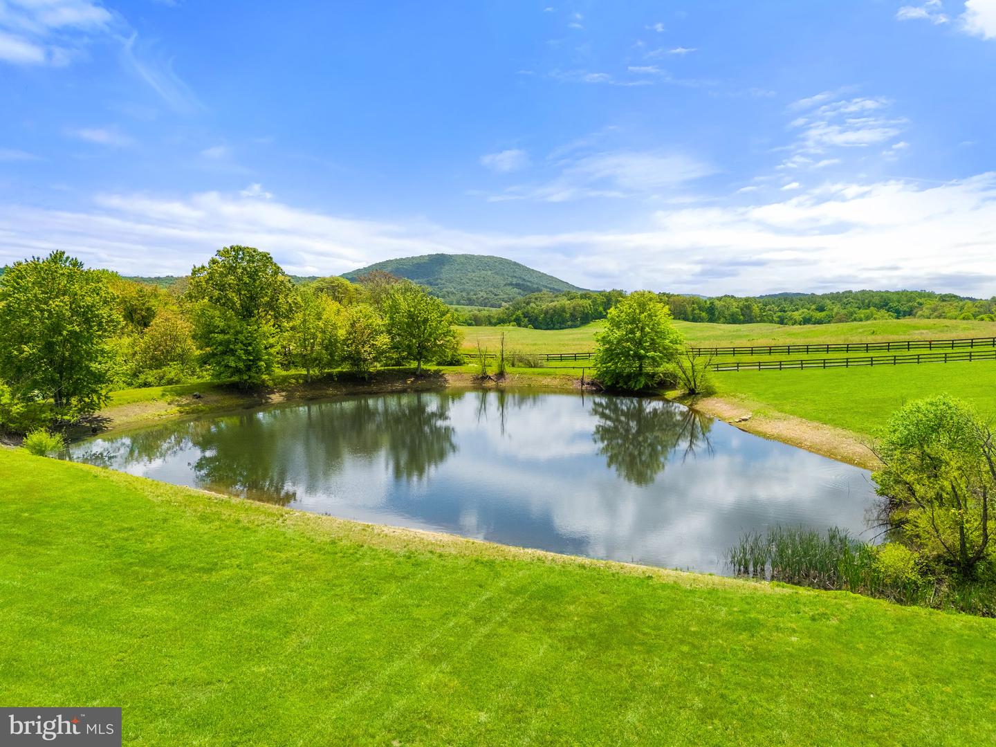 4392 CARRINGTON RD, MARKHAM, Virginia 22643, 4 Bedrooms Bedrooms, ,4 BathroomsBathrooms,Residential,For Sale,4392 CARRINGTON RD,VAFQ2016408 MLS # VAFQ2016408