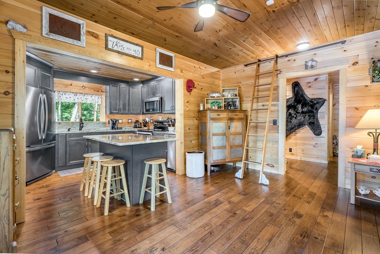 3940 US HWY 340, STANLEY, Virginia 22851, 1 Bedroom Bedrooms, ,2 BathroomsBathrooms,Residential,14,3940 US HWY 340,665496 MLS # 665496 3940 US HWY 340, STANLEY, Virginia 22851, 1 Bedroom Bedrooms, ,2 BathroomsBathrooms,Residential,14,3940 US HWY 340,665496 MLS # 665496