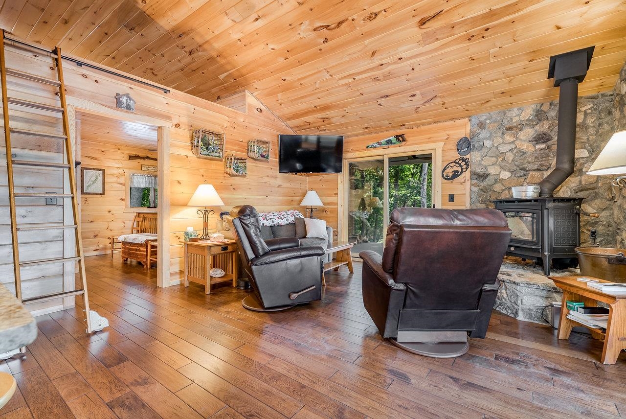 3940 US HWY 340, STANLEY, Virginia 22851, 1 Bedroom Bedrooms, ,2 BathroomsBathrooms,Residential,14,3940 US HWY 340,665496 MLS # 665496 3940 US HWY 340, STANLEY, Virginia 22851, 1 Bedroom Bedrooms, ,2 BathroomsBathrooms,Residential,14,3940 US HWY 340,665496 MLS # 665496