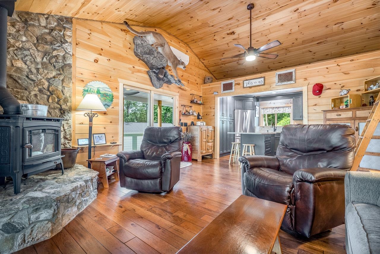 3940 US HWY 340, STANLEY, Virginia 22851, 1 Bedroom Bedrooms, ,2 BathroomsBathrooms,Residential,14,3940 US HWY 340,665496 MLS # 665496 3940 US HWY 340, STANLEY, Virginia 22851, 1 Bedroom Bedrooms, ,2 BathroomsBathrooms,Residential,14,3940 US HWY 340,665496 MLS # 665496