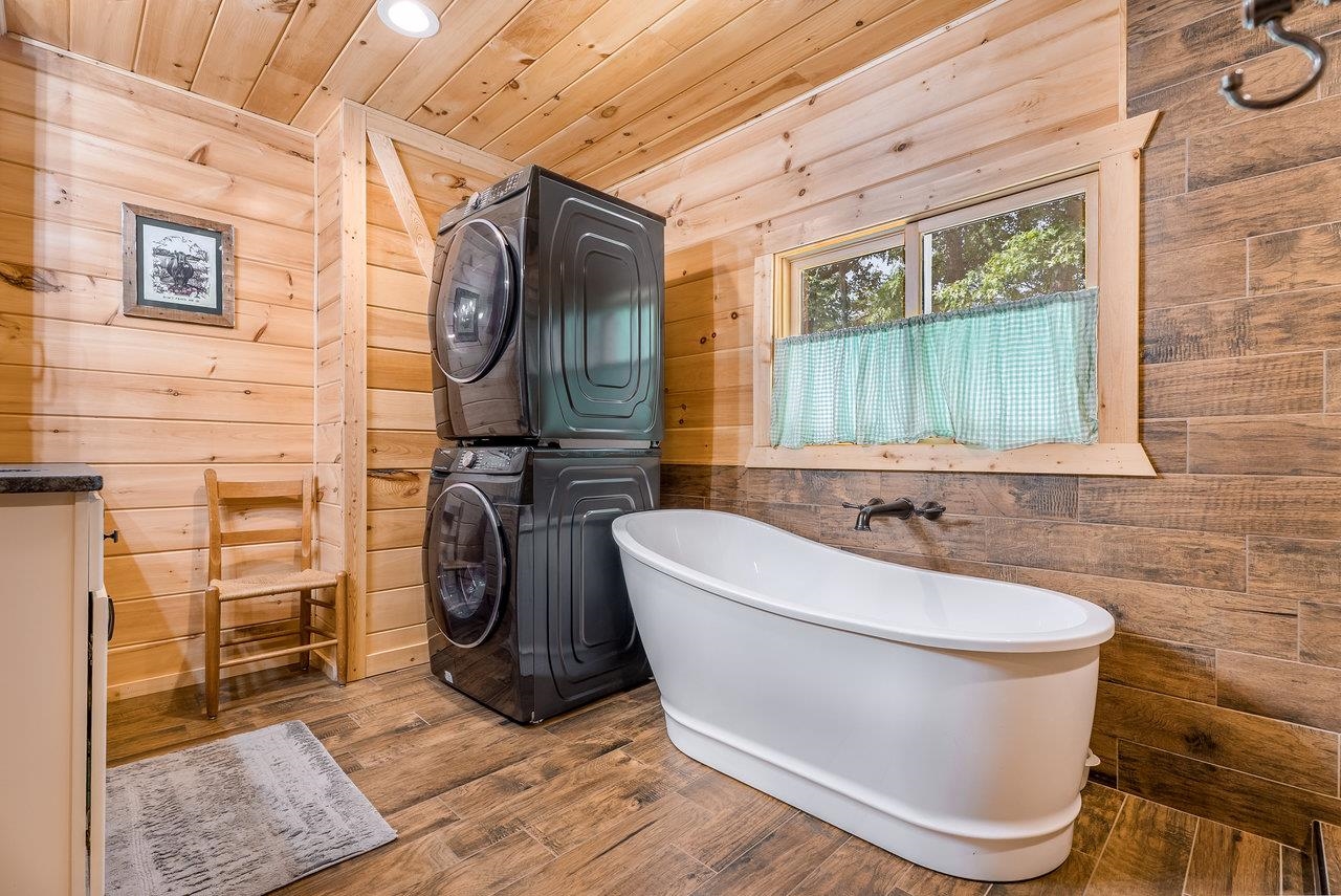 3940 US HWY 340, STANLEY, Virginia 22851, 1 Bedroom Bedrooms, ,2 BathroomsBathrooms,Residential,14,3940 US HWY 340,665496 MLS # 665496 3940 US HWY 340, STANLEY, Virginia 22851, 1 Bedroom Bedrooms, ,2 BathroomsBathrooms,Residential,14,3940 US HWY 340,665496 MLS # 665496