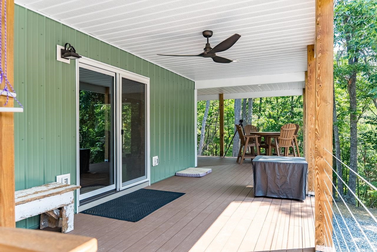 3940 US HWY 340, STANLEY, Virginia 22851, 1 Bedroom Bedrooms, ,2 BathroomsBathrooms,Residential,14,3940 US HWY 340,665496 MLS # 665496 3940 US HWY 340, STANLEY, Virginia 22851, 1 Bedroom Bedrooms, ,2 BathroomsBathrooms,Residential,14,3940 US HWY 340,665496 MLS # 665496