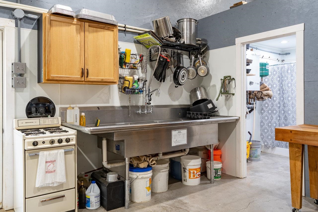 3940 US HWY 340, STANLEY, Virginia 22851, 1 Bedroom Bedrooms, ,2 BathroomsBathrooms,Residential,14,3940 US HWY 340,665496 MLS # 665496 3940 US HWY 340, STANLEY, Virginia 22851, 1 Bedroom Bedrooms, ,2 BathroomsBathrooms,Residential,14,3940 US HWY 340,665496 MLS # 665496