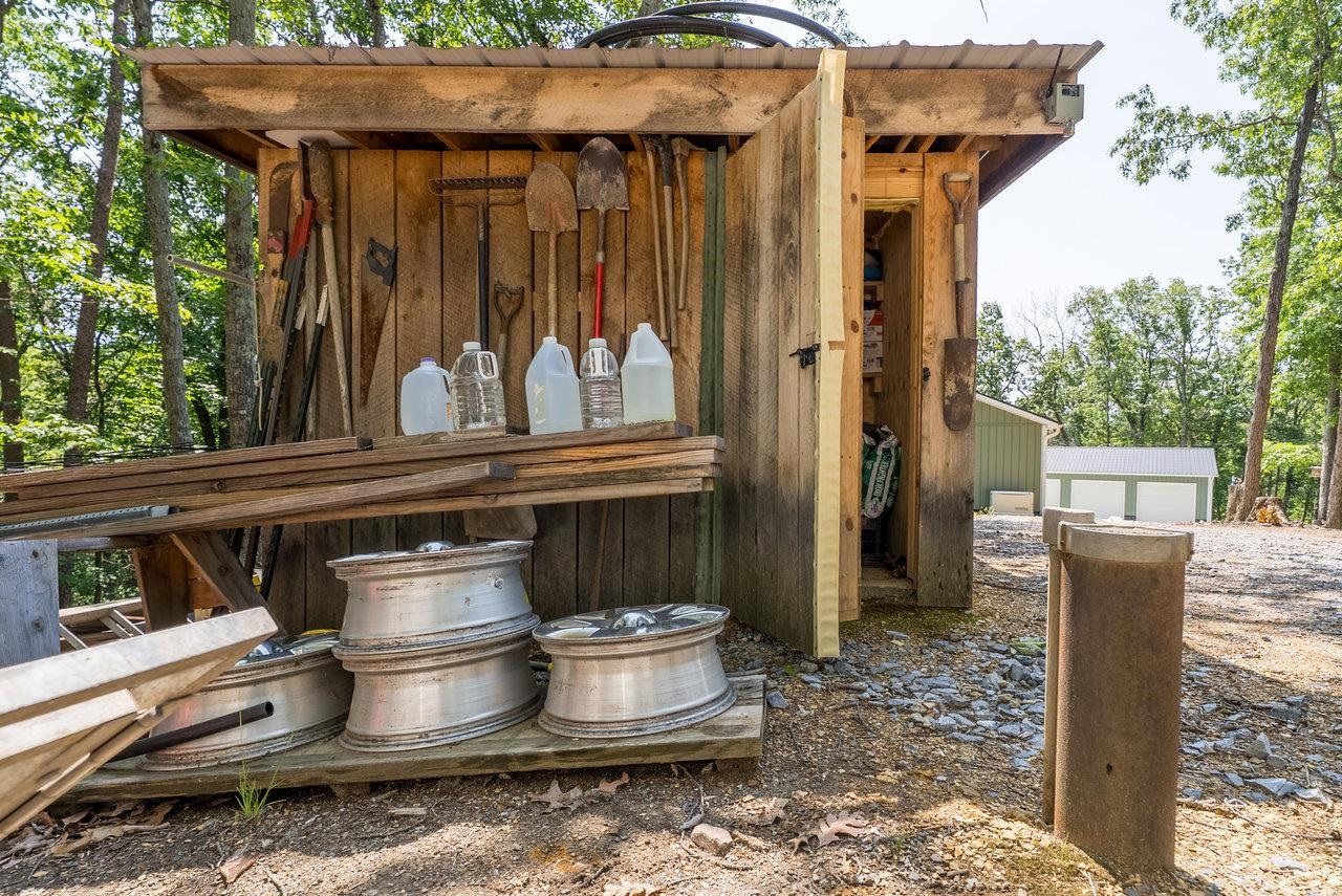 3940 US HWY 340, STANLEY, Virginia 22851, 1 Bedroom Bedrooms, ,2 BathroomsBathrooms,Residential,14,3940 US HWY 340,665496 MLS # 665496 3940 US HWY 340, STANLEY, Virginia 22851, 1 Bedroom Bedrooms, ,2 BathroomsBathrooms,Residential,14,3940 US HWY 340,665496 MLS # 665496