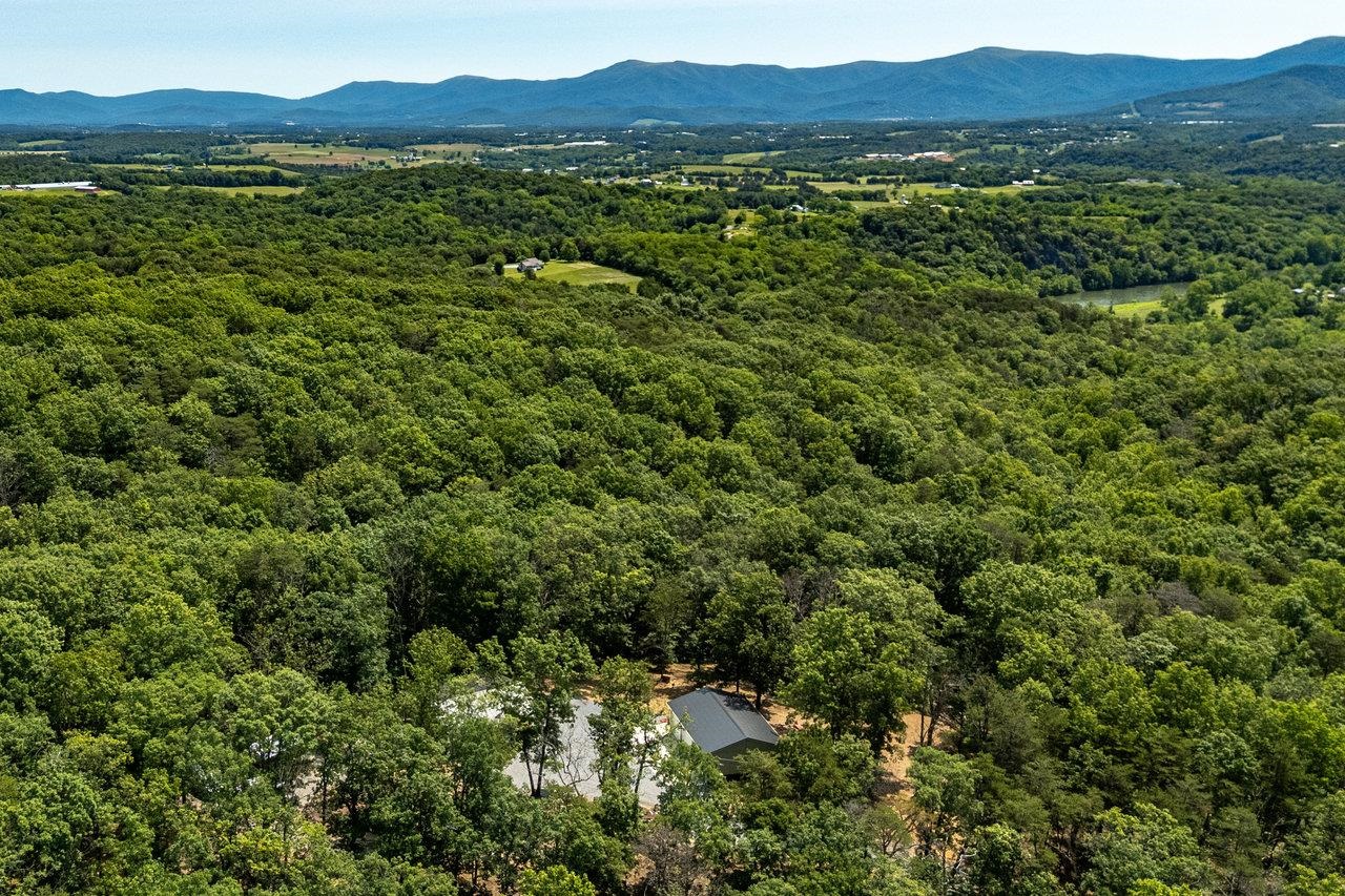 3940 US HWY 340, STANLEY, Virginia 22851, 1 Bedroom Bedrooms, ,2 BathroomsBathrooms,Residential,14,3940 US HWY 340,665496 MLS # 665496 3940 US HWY 340, STANLEY, Virginia 22851, 1 Bedroom Bedrooms, ,2 BathroomsBathrooms,Residential,14,3940 US HWY 340,665496 MLS # 665496