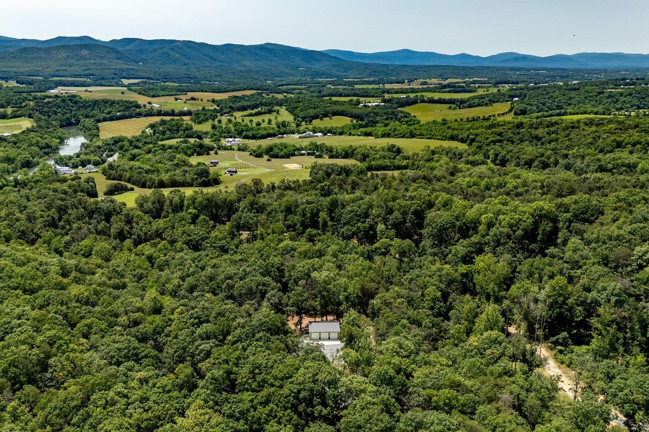 3940 US HWY 340, STANLEY, Virginia 22851, 1 Bedroom Bedrooms, ,2 BathroomsBathrooms,Residential,14,3940 US HWY 340,665496 MLS # 665496 3940 US HWY 340, STANLEY, Virginia 22851, 1 Bedroom Bedrooms, ,2 BathroomsBathrooms,Residential,14,3940 US HWY 340,665496 MLS # 665496